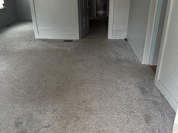 2nd image of 209 Oshields St