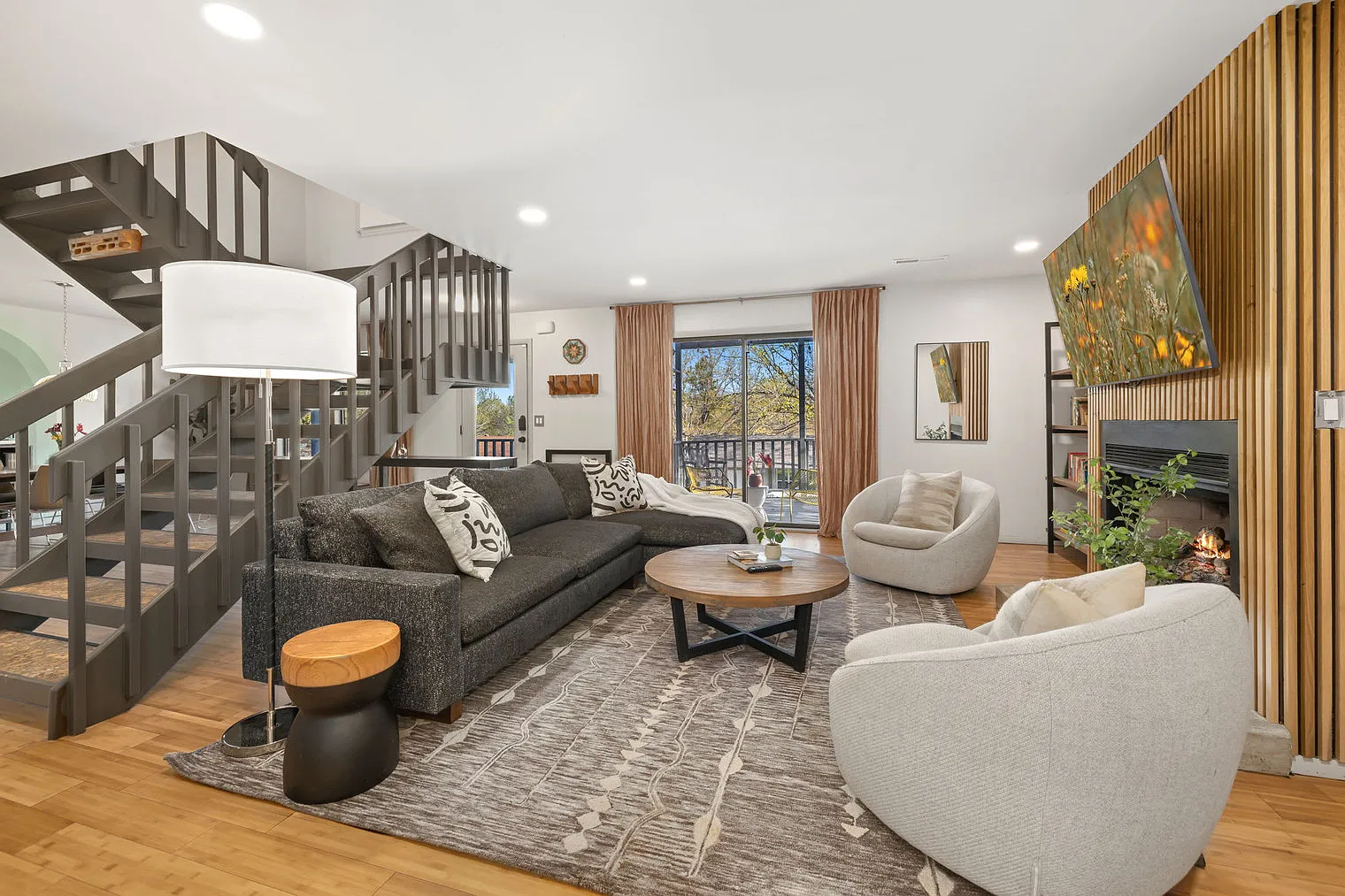 3 bed, 2.0 bath, 2055 sqft, $4,706 — Photo 1