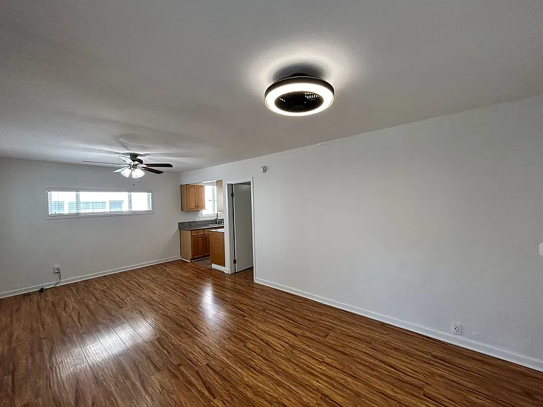 1685-1697 N Summit Avenue 109 #137 — Photo 8