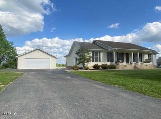 67 Tower Way, Allardt, TN 38504