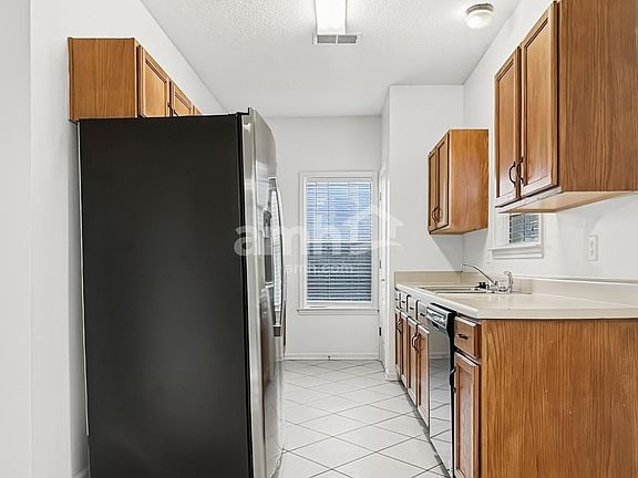 4th image of 5633 Michaelson Dr