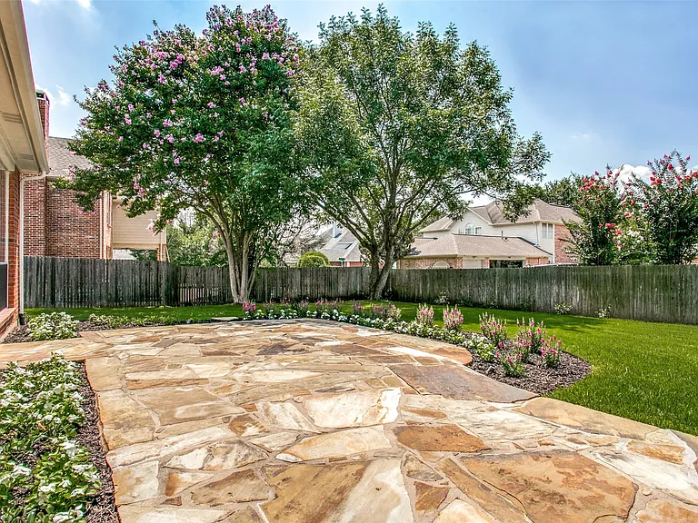 1270 Lakeway Dr — Photo 33