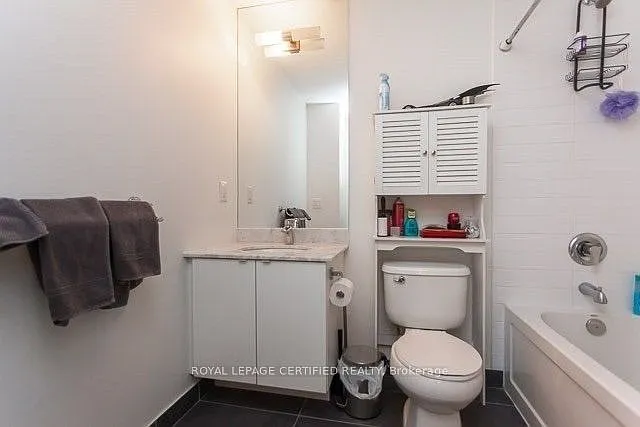 150 E Liberty St #517 — Photo 13