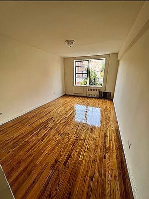 4th image of 89-16 163rd St #3D