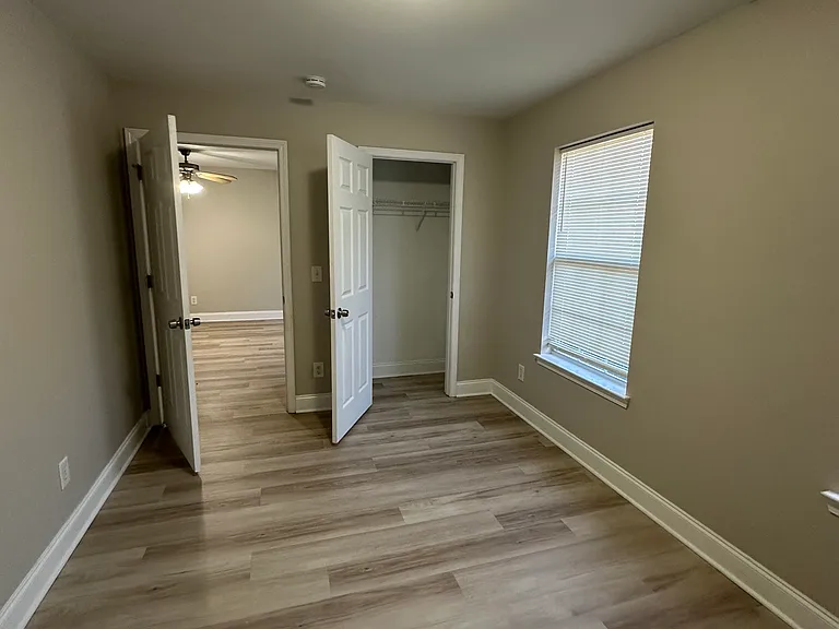 500 Stonehaven Cir #501 — Photo 3