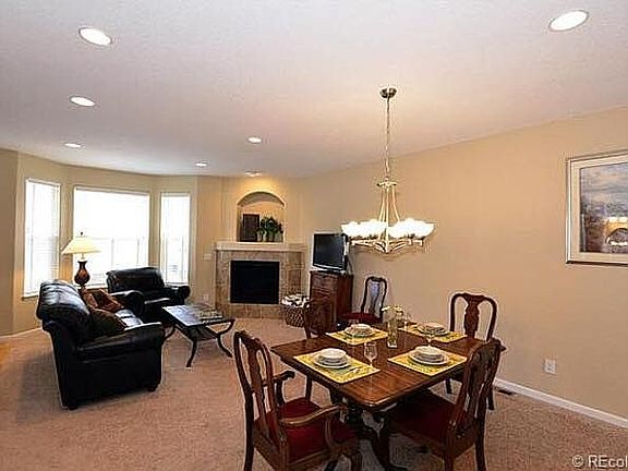 Dining/Living Room Pic 2