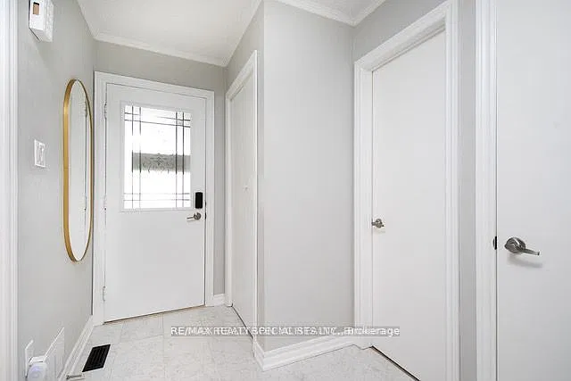3 bed, $3,500 — Photo 2