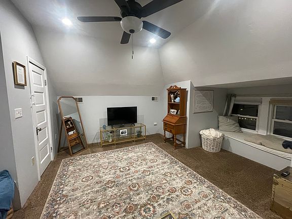 2nd image of 785 Ashland Ave #3