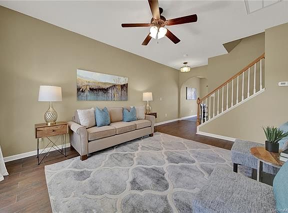 4th image of 546 Calen Ln #69
