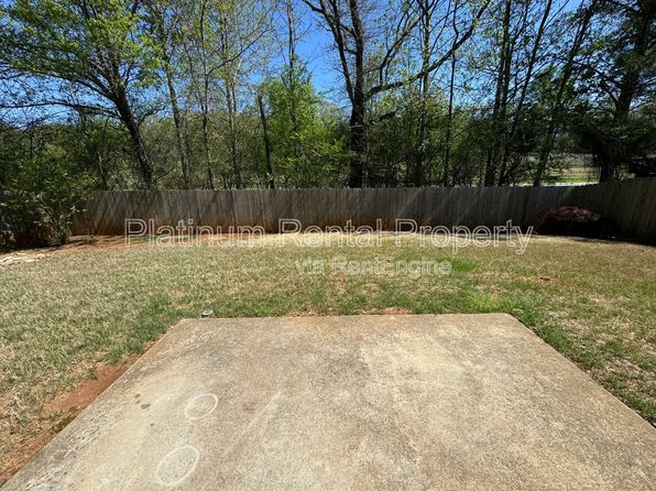 134 Old Canton Rd, Ball Ground, GA 30107