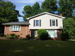 916 Lynbrook Dr, Charlotte, NC 28211