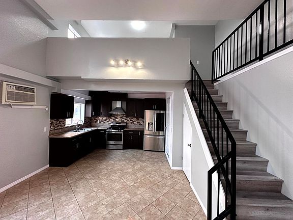5th image of 432 N Kingsley Dr #7