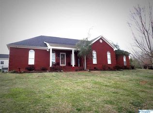 328 Autumnwood Trl, Decatur, AL 35603