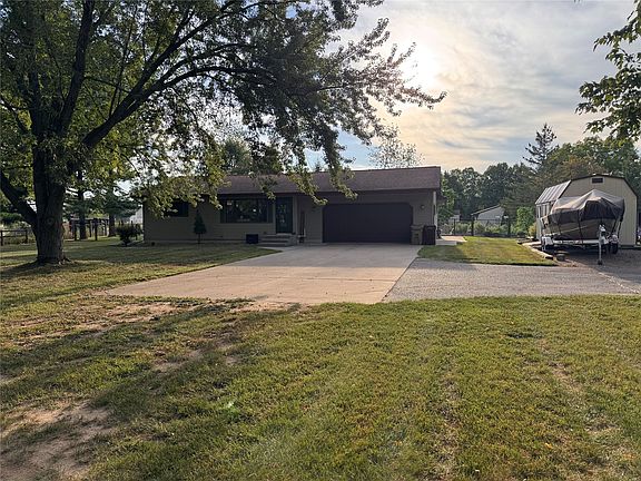 2nd image of 5534 167th Street