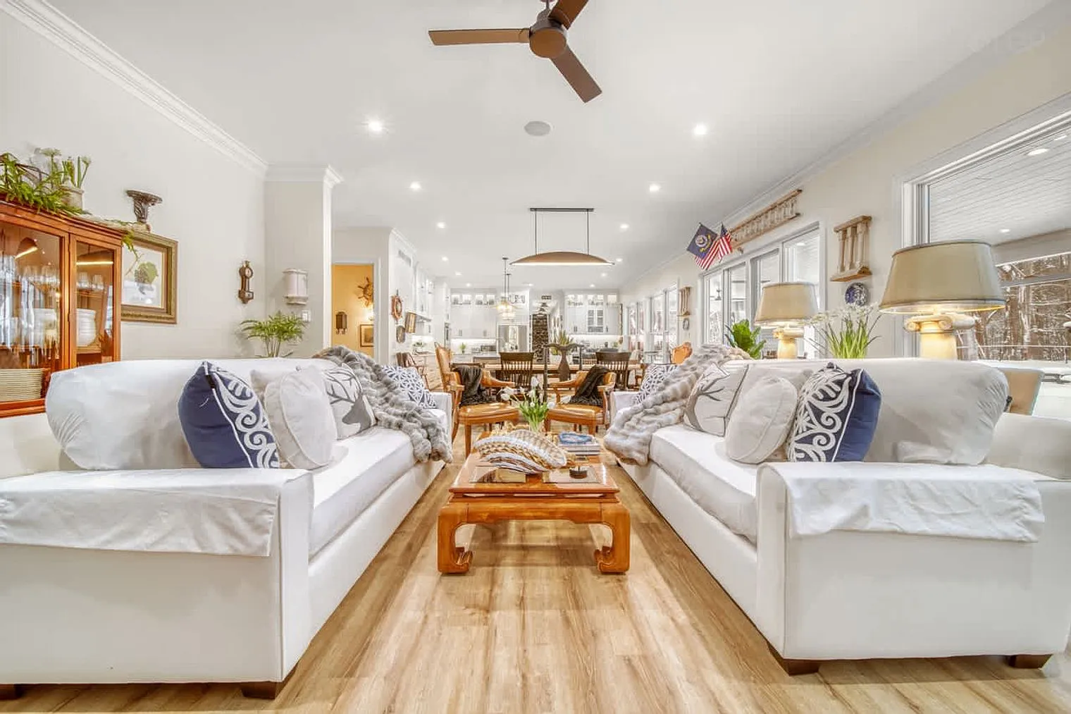 9 bed, 9.0 bath, 6759 sqft, $24,883 — Photo 1