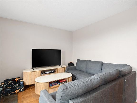 4th image of 290 Straight Creek Drive UNIT 107