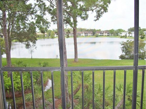 3rd image of 40 Woodlake Pl #40
