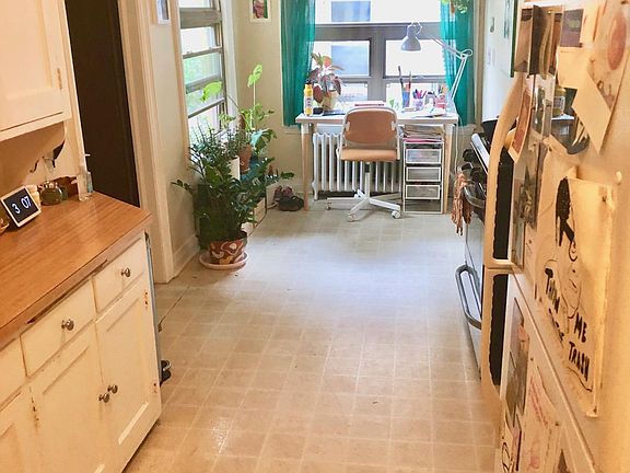 4th image of 3145 Girard Ave S #5