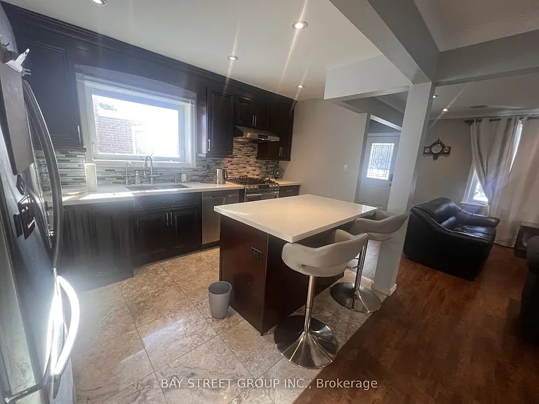 58 Ellendale Dr — Photo 6