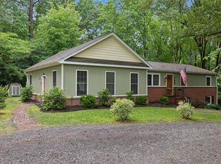 3391 Providence Rd, Hayes, VA 23072