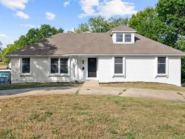 10812 Bellaire Ave, Kansas City, MO 64134