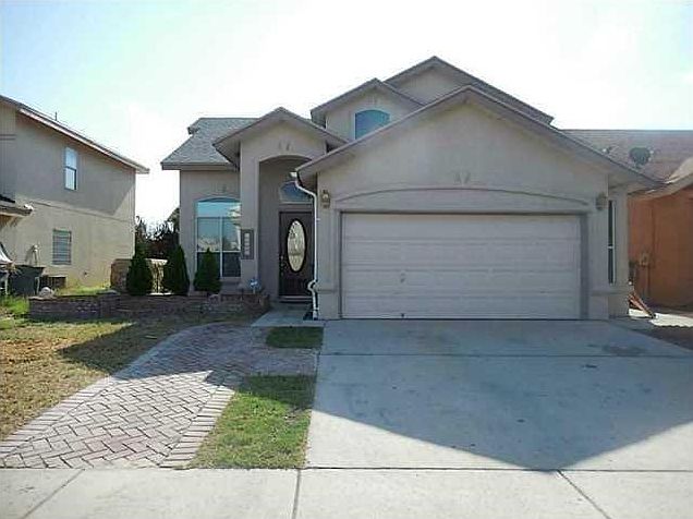 1st image of 12454 Paseo De Arco Ct