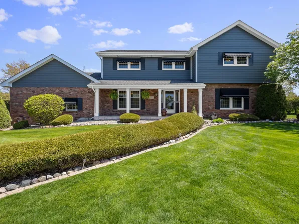 2661 Tower Ct, Dyer, IN 46311