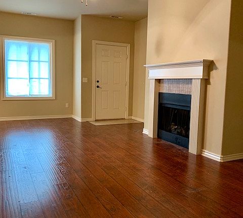 4th image of 3401 SW 2nd St #225