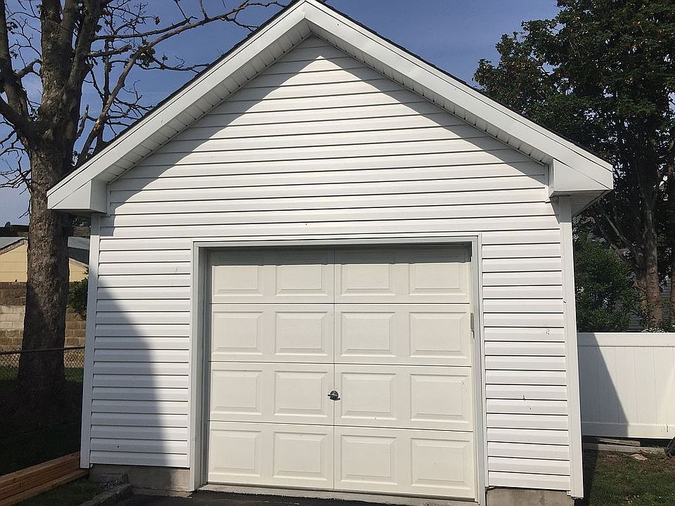 Brand new garage 