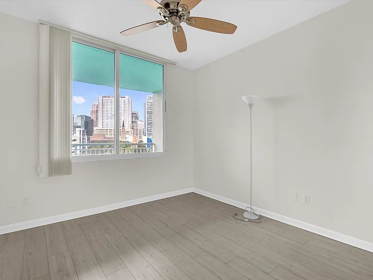 322 E Central Blvd #606 — Photo 9