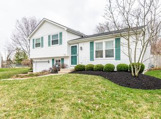 3909 Farm Brook Ln, Columbus, OH 43204