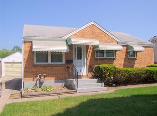 17 Parish Rd, Cheektowaga, NY 14225