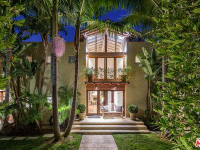 844 Berkeley St, Santa Monica, CA, 90403