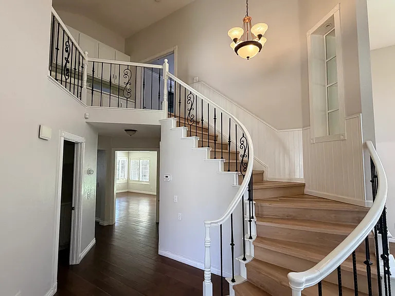 5525 Green Hollow Ln — Photo 12