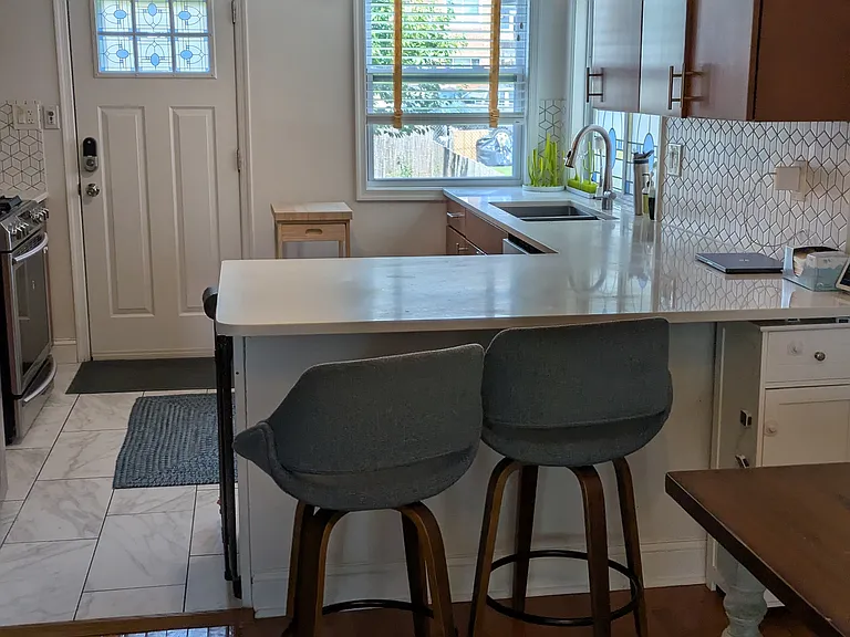 806 Hamilton St NE — Photo 13