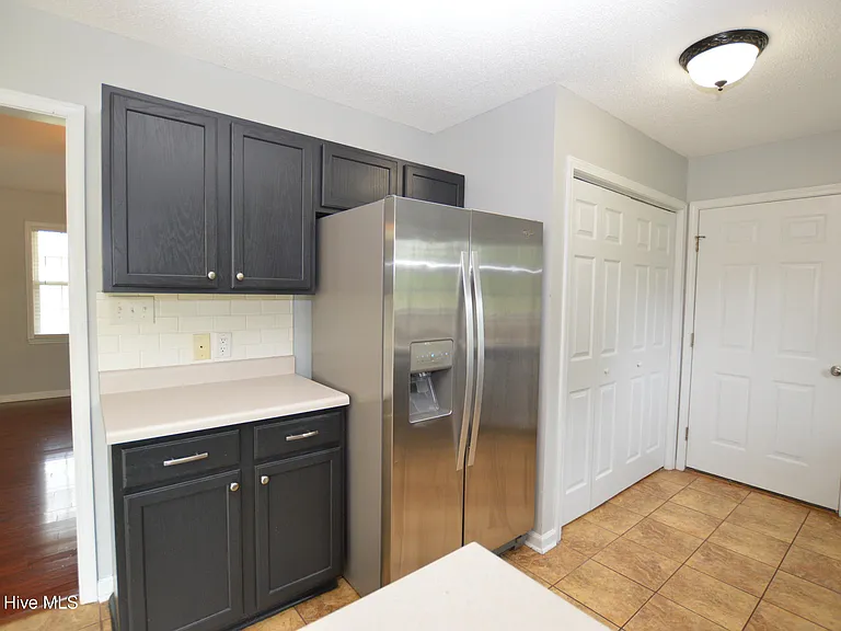 107 Esquire Dr — Photo 6