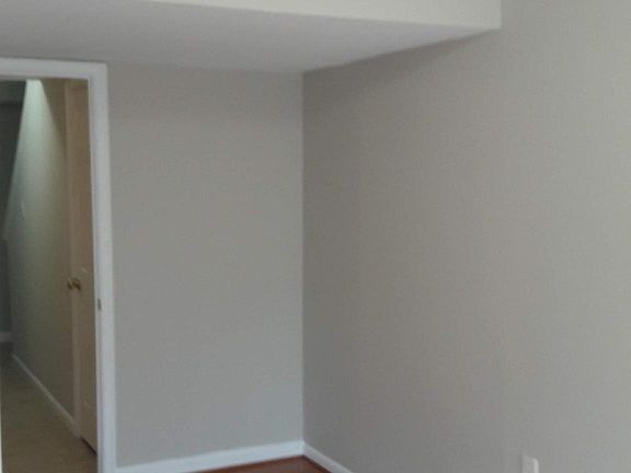 2nd image of 932-2 W Side Dr