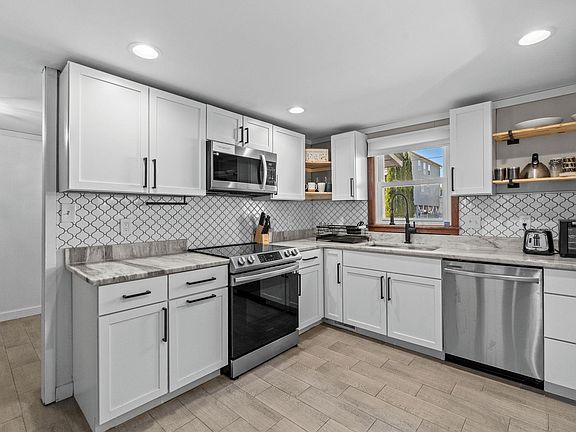5th image of 1519 Havens Dr. #A