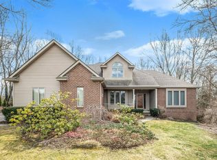 7688 S Kilkenny Dr, Brighton, MI