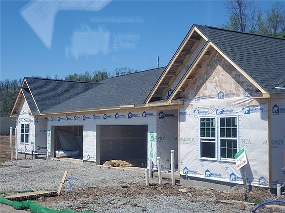 3rd image of 284 Olivia Dr