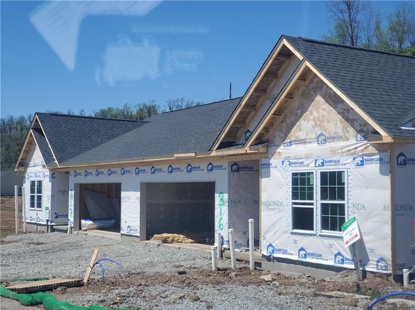 284 Olivia Dr, Plum Boro, PA 15068
