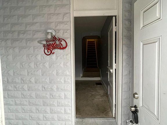2nd image of 5305 Grays Ave