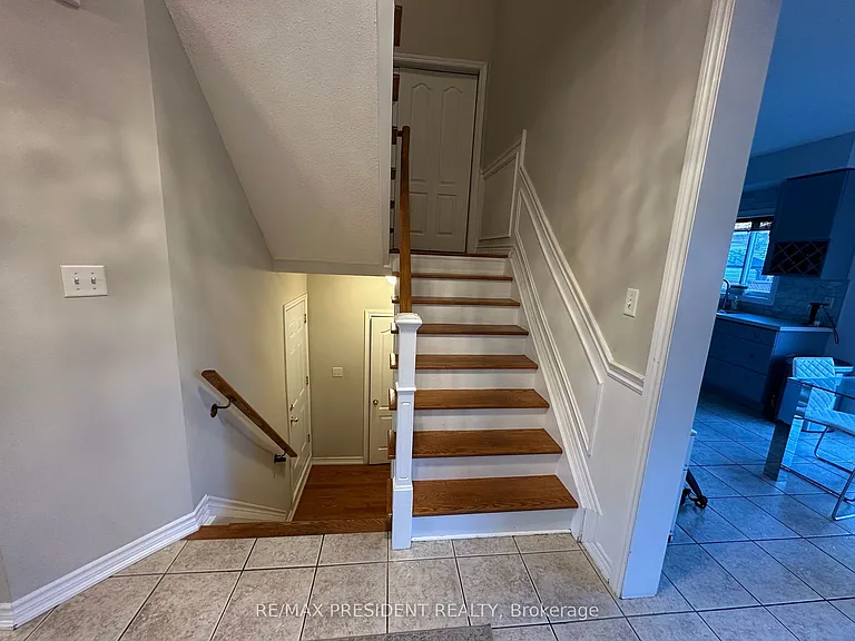 1091 McCuaig Dr — Photo 15