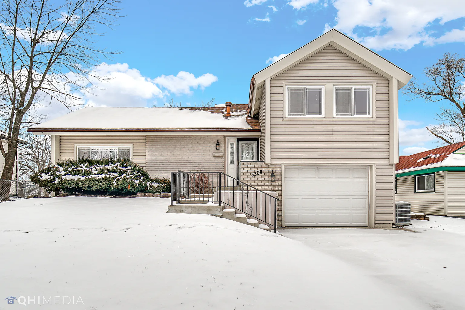 3308 Charlemagne Ave photo 1