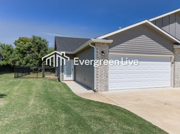 120 Santa Fe Cir, Mulvane, KS