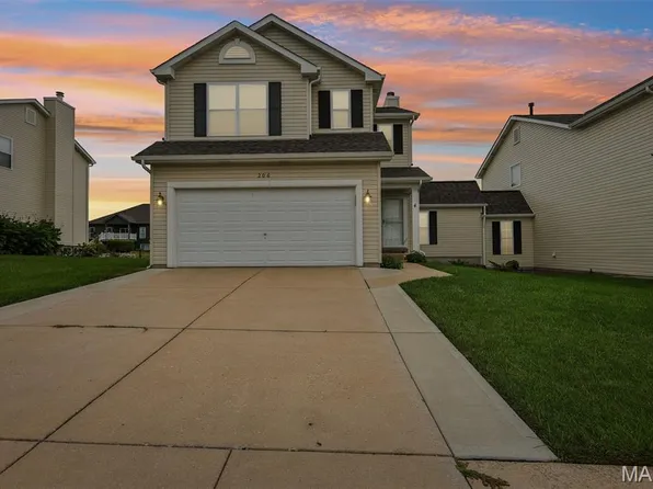 206 Colonial Xing, Wentzville, MO 63385