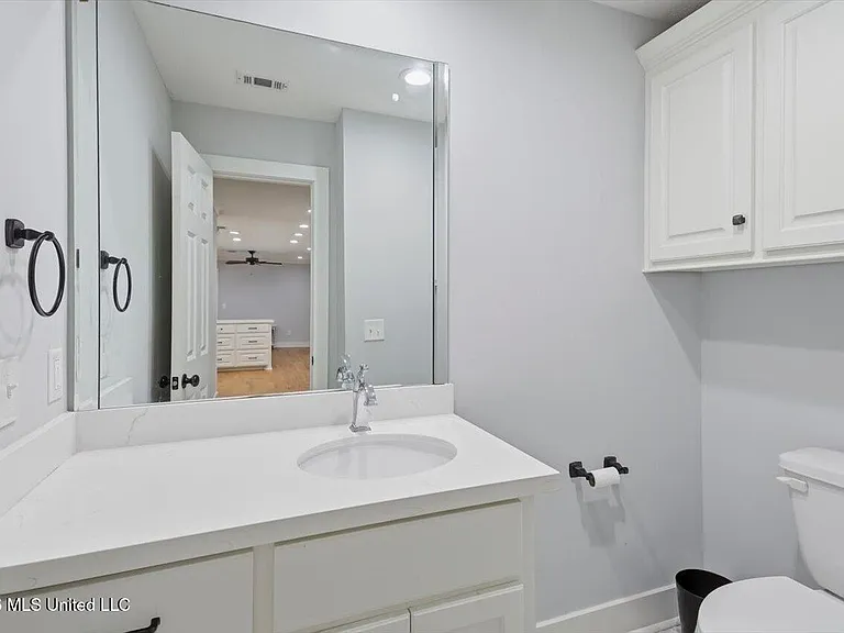 117 McCree Dr — Photo 23