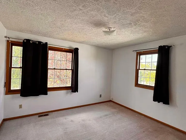 626 Harrison Rd — Photo 10