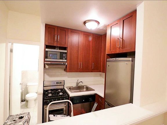 4th image of 417 W 56th St APT 1B