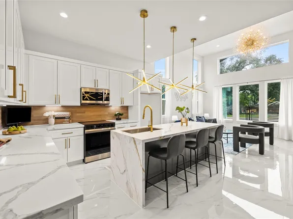 5606 Pershing St, Houston, TX 77033